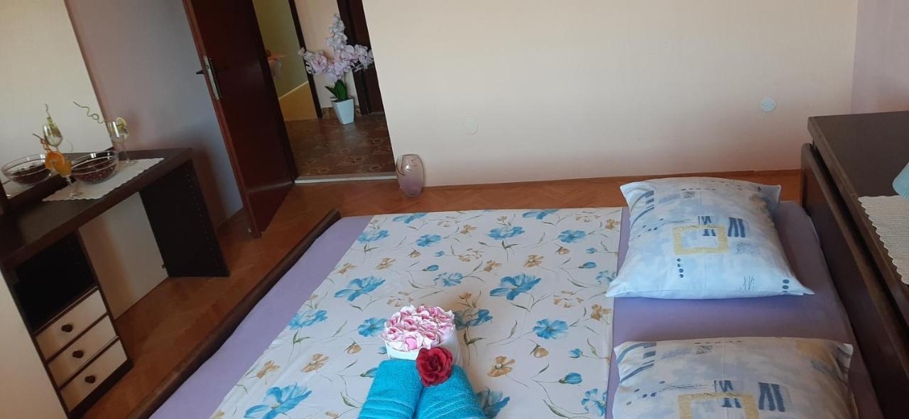 Ferienwohnung Marin I Vinka Trogir Exterior foto
